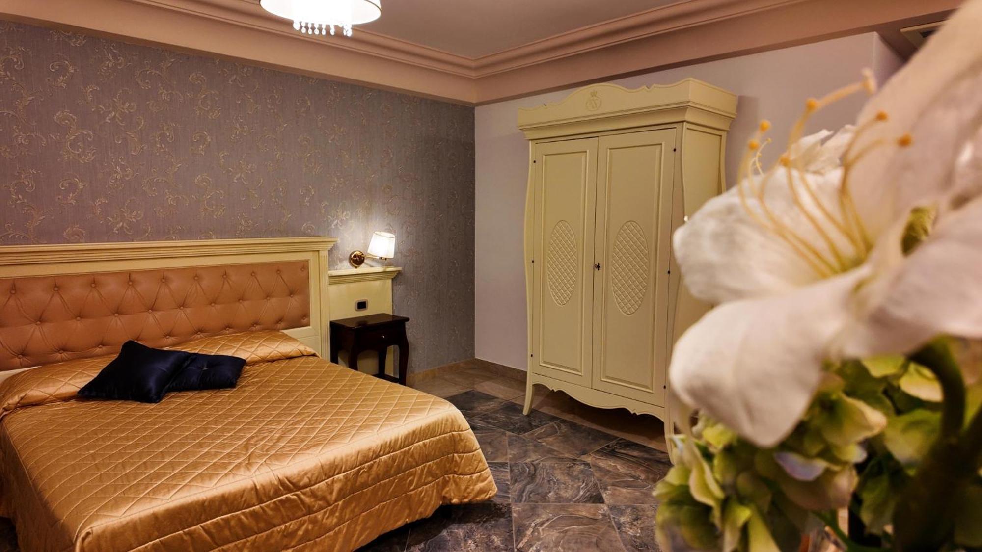 Regina Di Saba - Hotel Villa Per Ricevimenti Гроттамінарда Екстер'єр фото