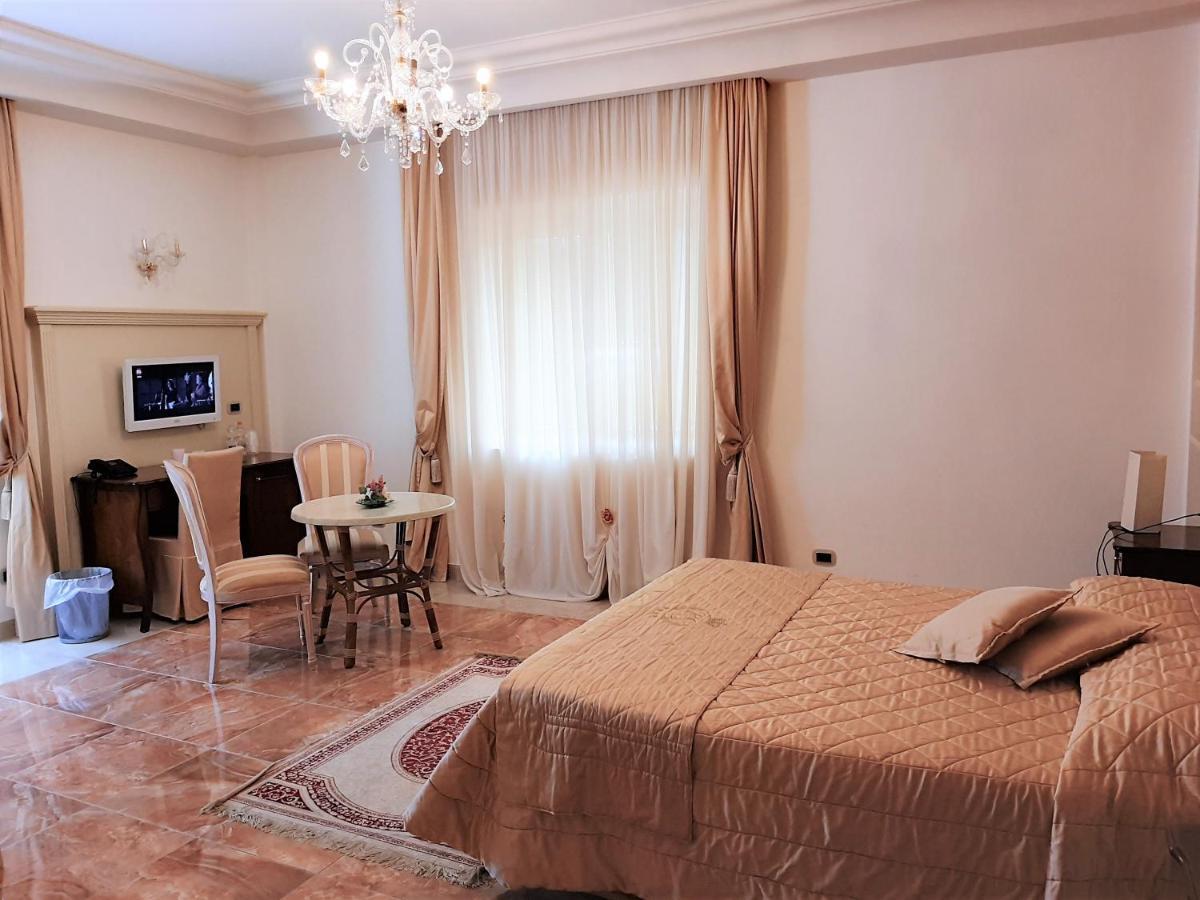 Regina Di Saba - Hotel Villa Per Ricevimenti Гроттамінарда Екстер'єр фото